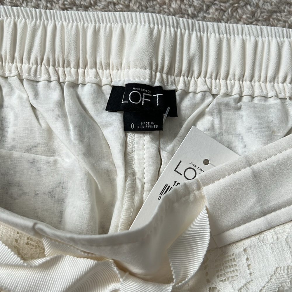 NWT Ann Taylor LOFT Lace Shorts! - Picture 4 of 4